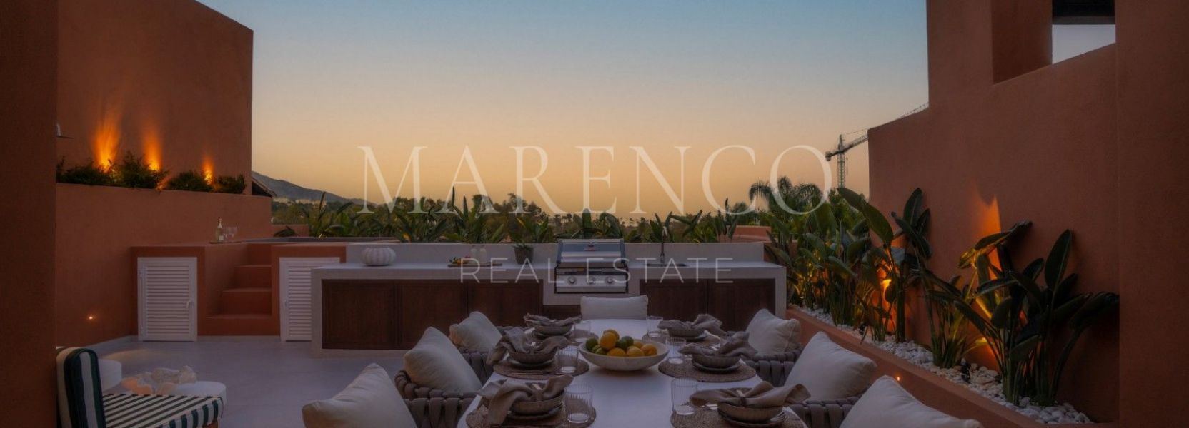 Zweistöckiges Penthouse  in Nueva Andalucia, Marbella