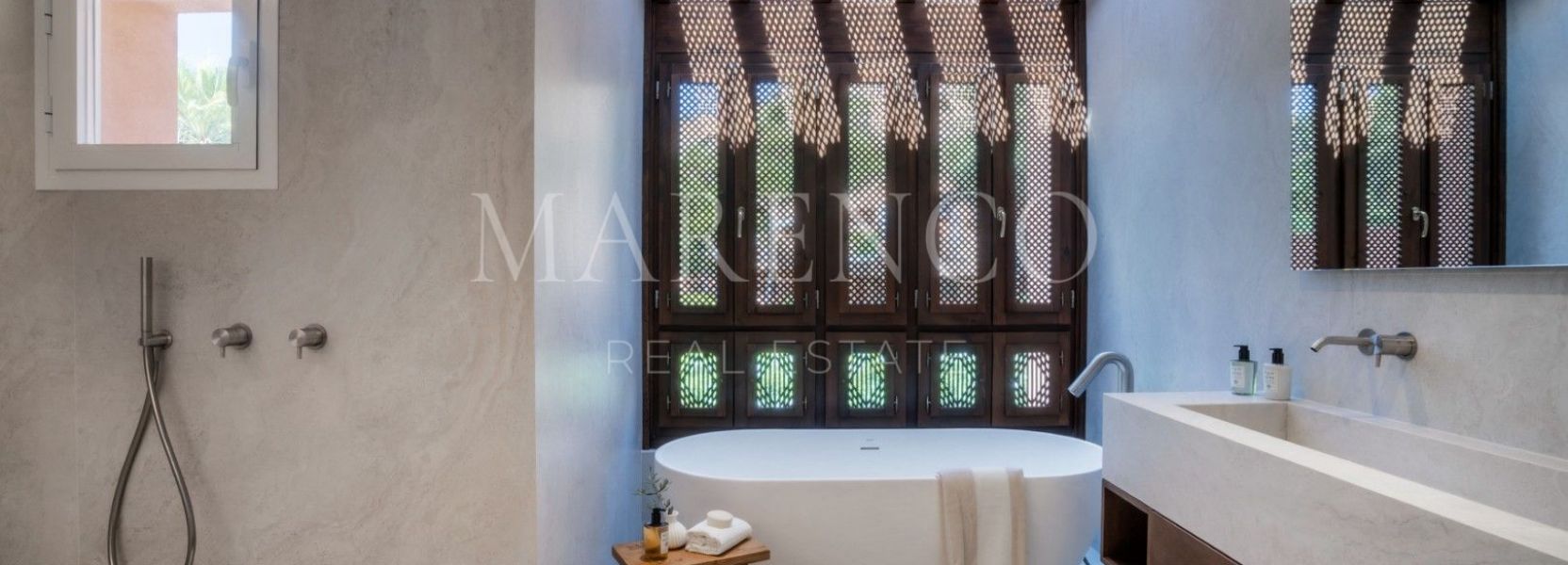 Zweistöckiges Penthouse  in Nueva Andalucia, Marbella