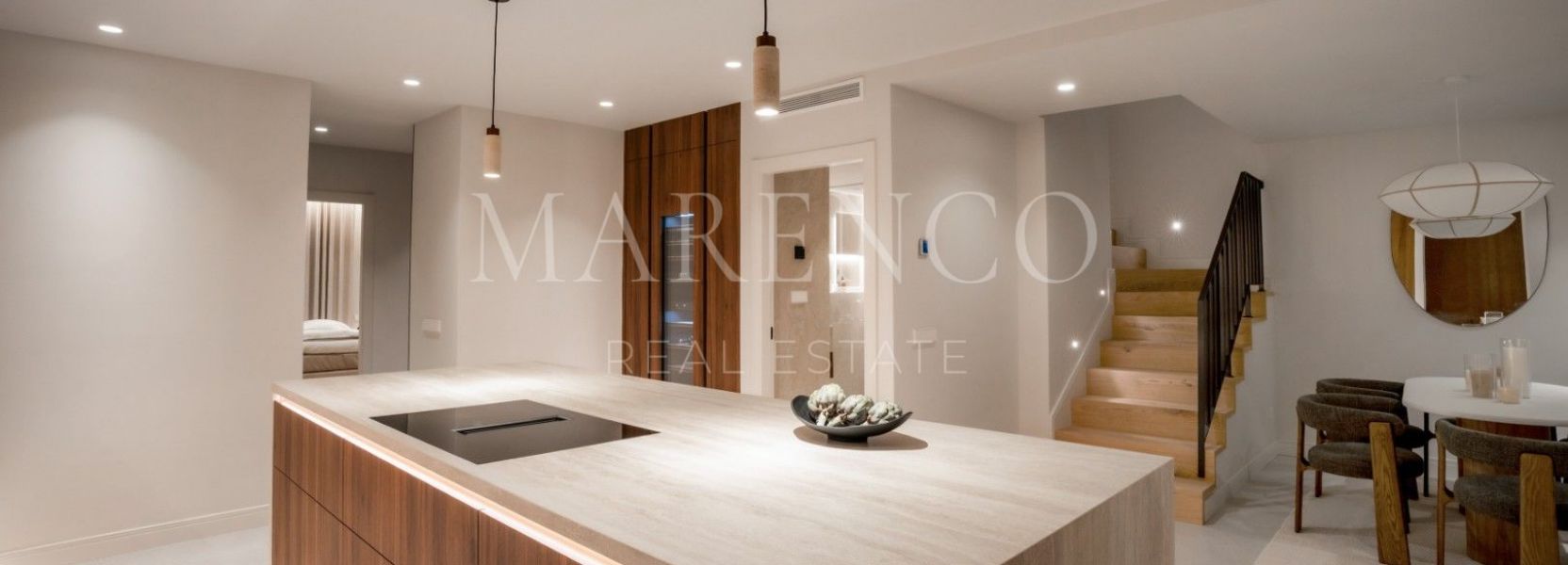 Zweistöckiges Penthouse  in Nueva Andalucia, Marbella