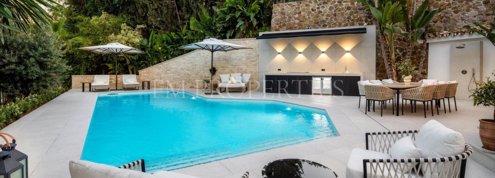 Villa  in El Herrojo, Benahavis