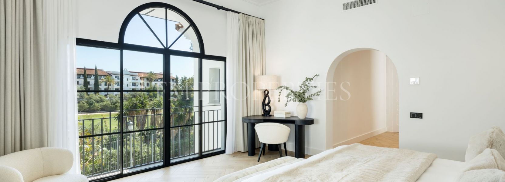 Villa  in El Herrojo, Benahavis