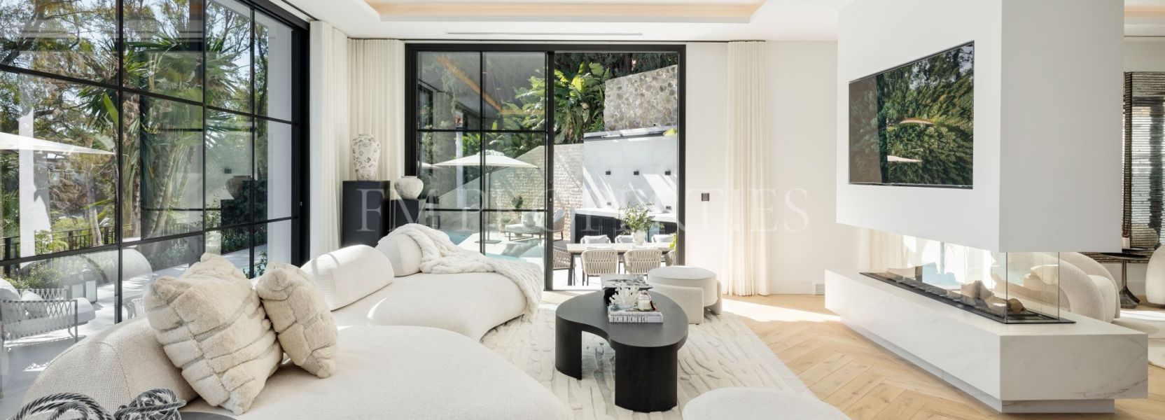Villa  in El Herrojo, Benahavis