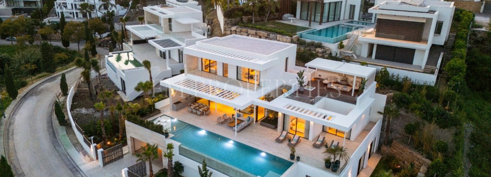 Villa  in Los Flamingos, Benahavis