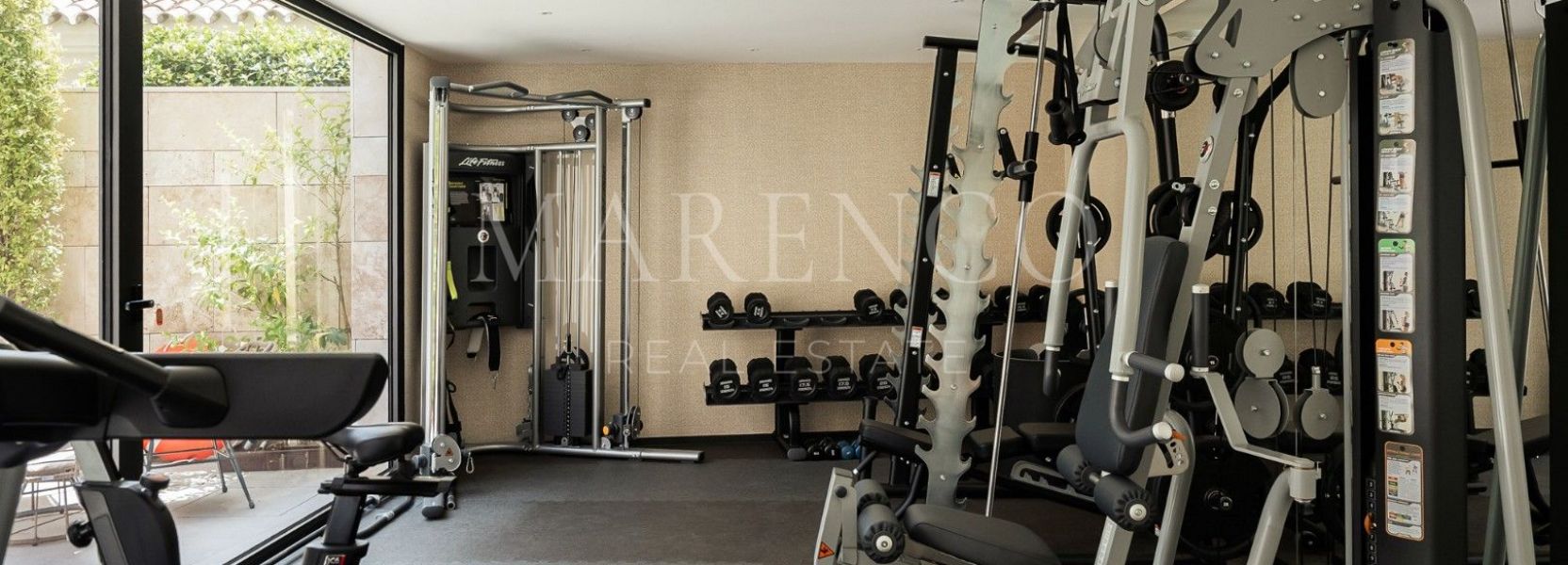 Apartment  in La Quinta, Benahavis