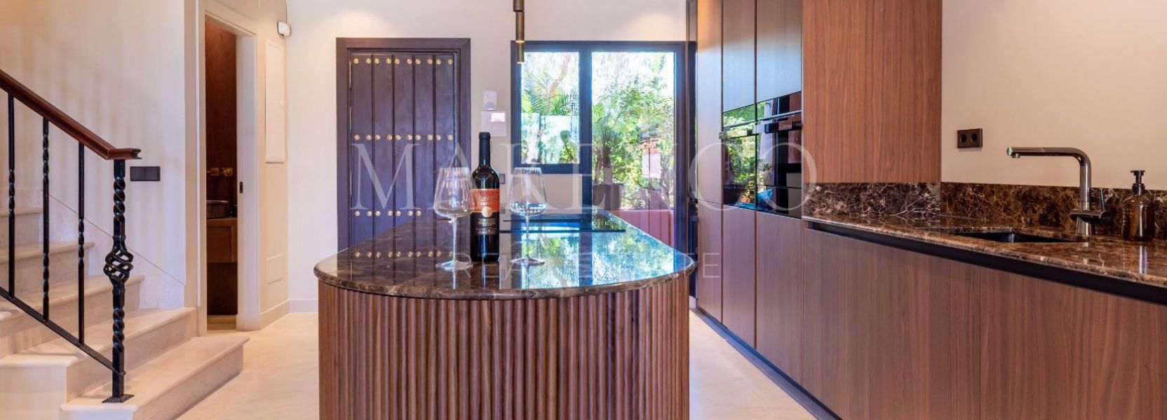 Adosado  en Altos de Puente Romano, Marbella Golden Mile, Marbella