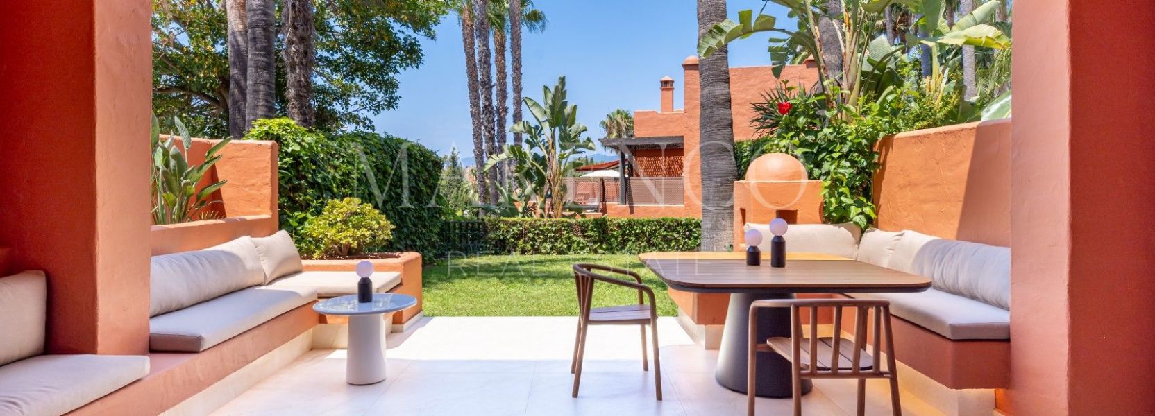 Adosado  en Altos de Puente Romano, Marbella Golden Mile, Marbella