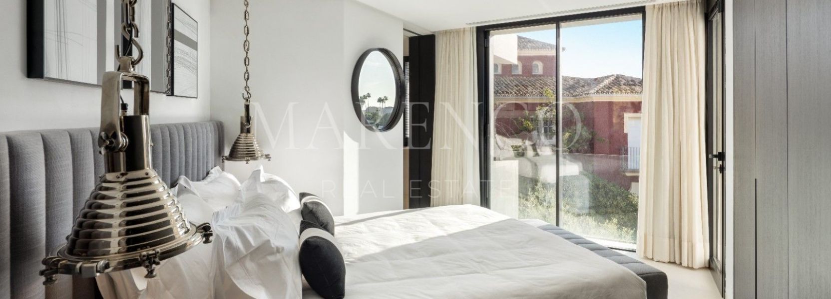 Villa  en El Herrojo, Benahavis