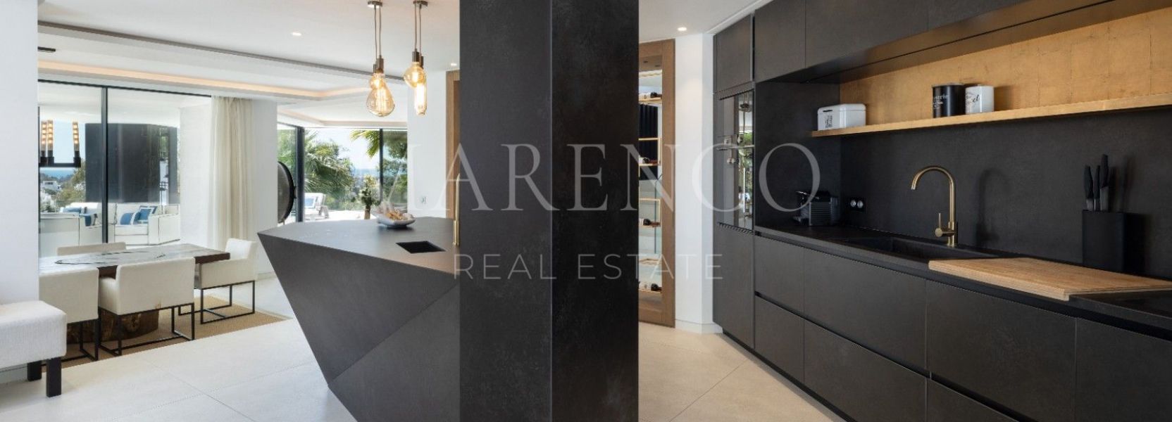 Villa  en El Herrojo, Benahavis