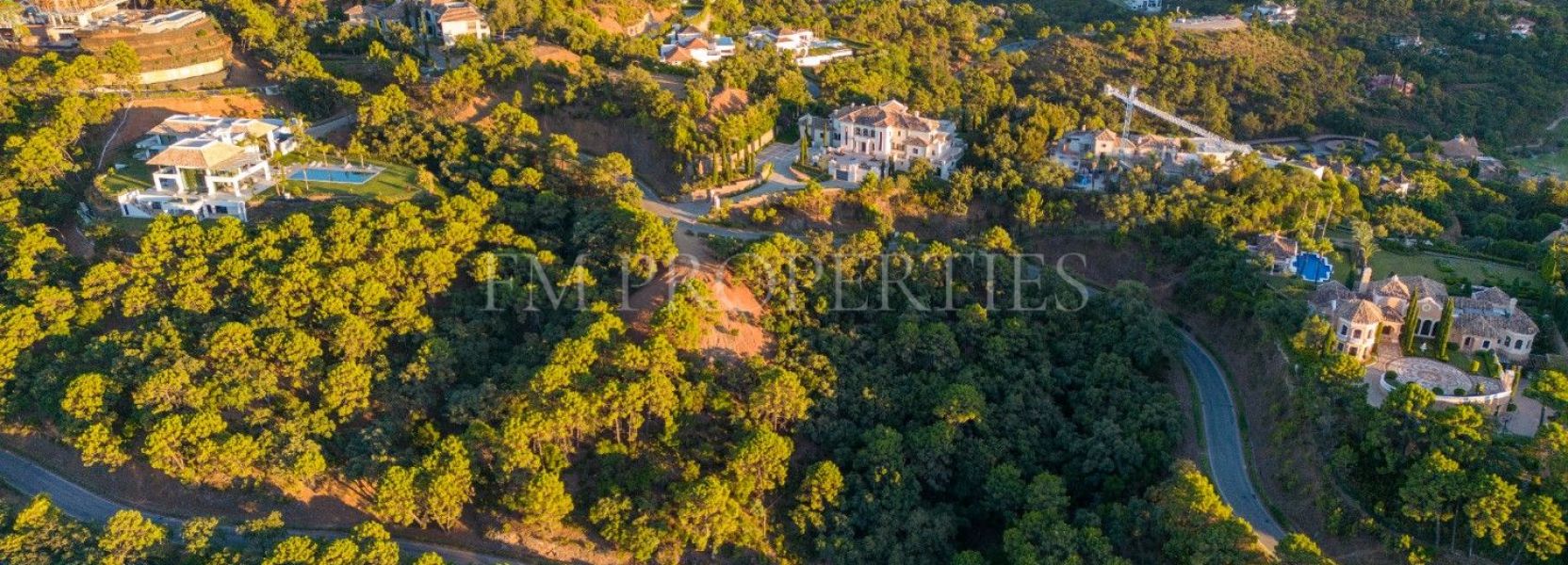 Plot  in La Zagaleta, Benahavis