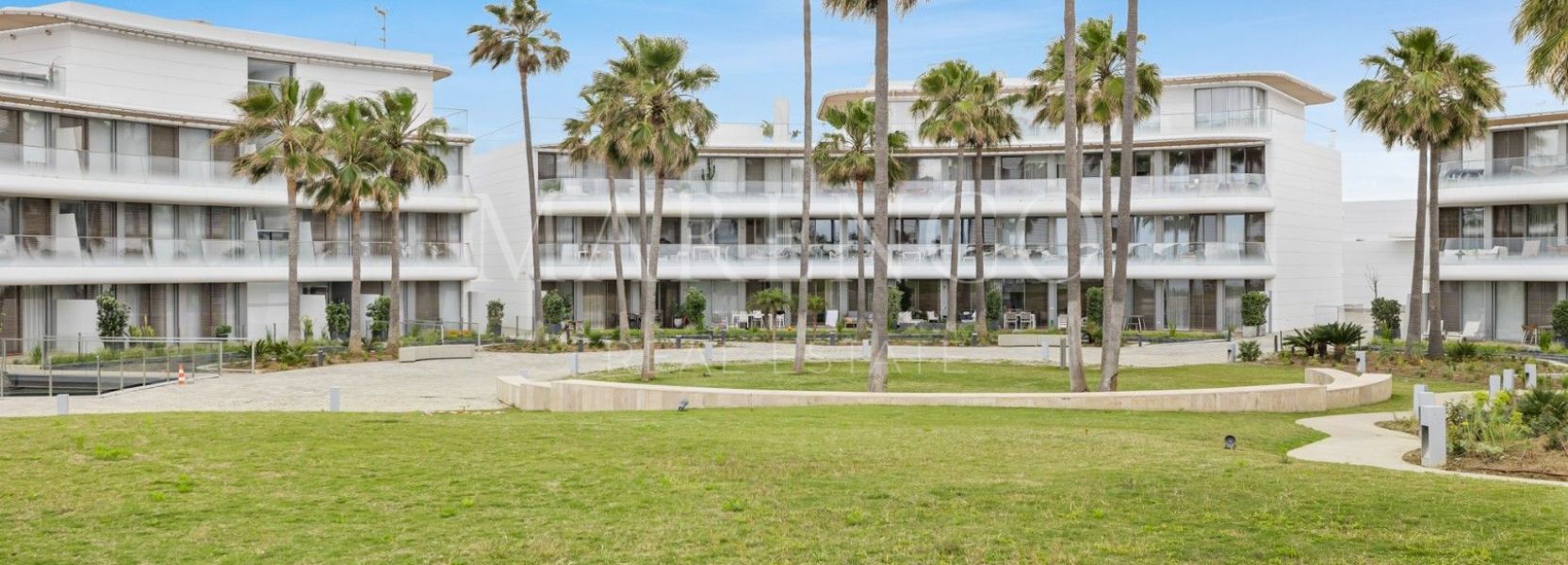 Apartamento  en Estepona