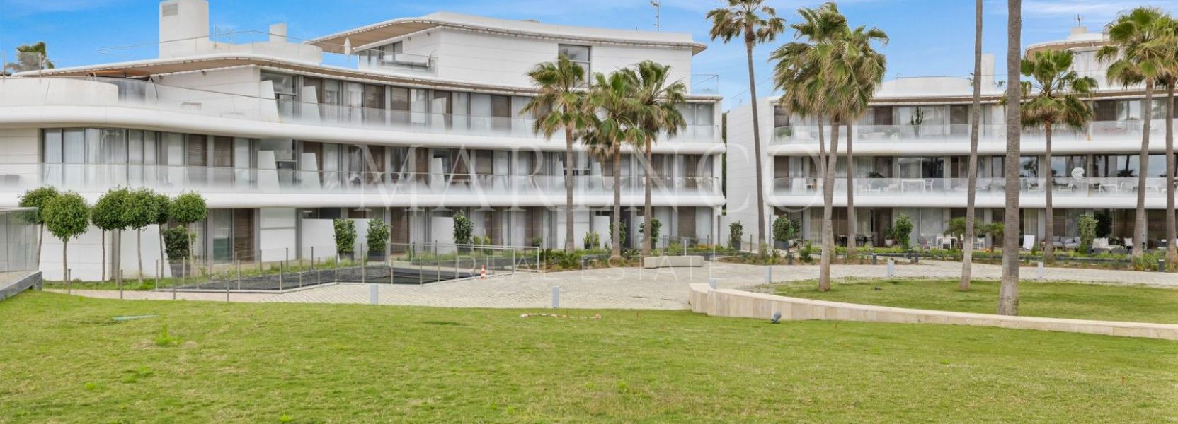 Apartamento  en Estepona