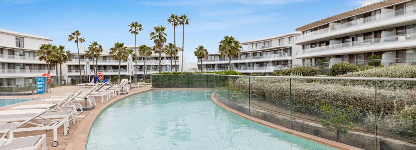 Apartamento  en Estepona