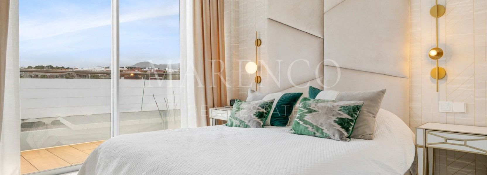 Apartamento  en Estepona