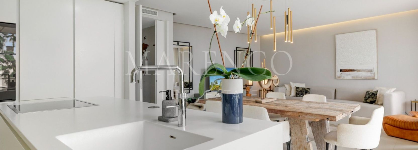 Apartamento  en Estepona