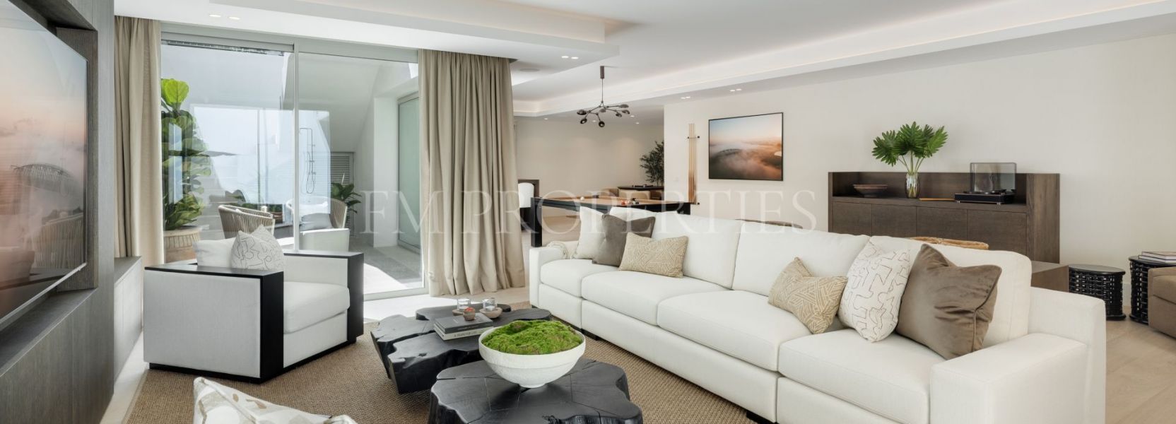 Villa  in Rocio de Nagüeles, Marbella Golden Mile, Marbella