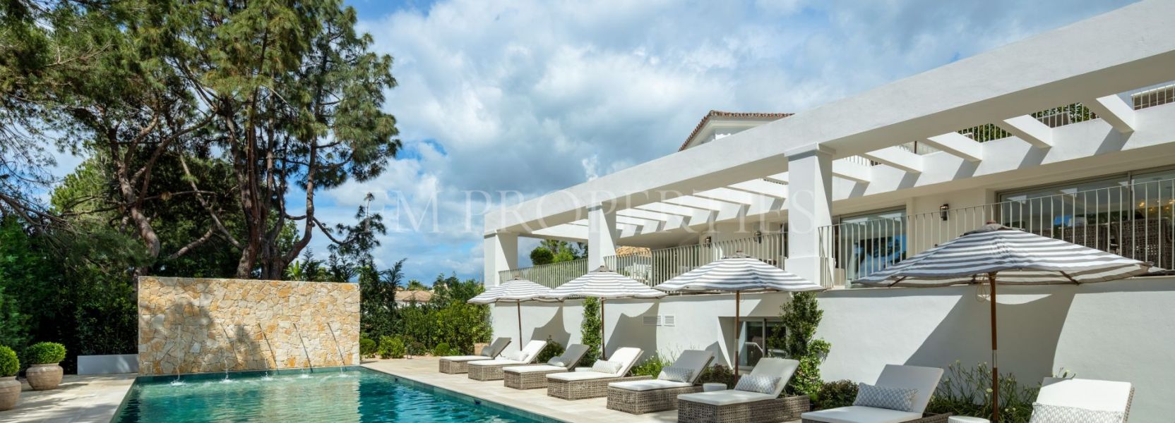 Villa  in Rocio de Nagüeles, Marbella Golden Mile, Marbella