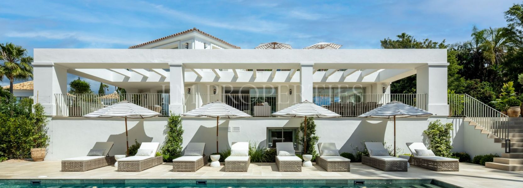 Villa  in Rocio de Nagüeles, Marbella Golden Mile, Marbella