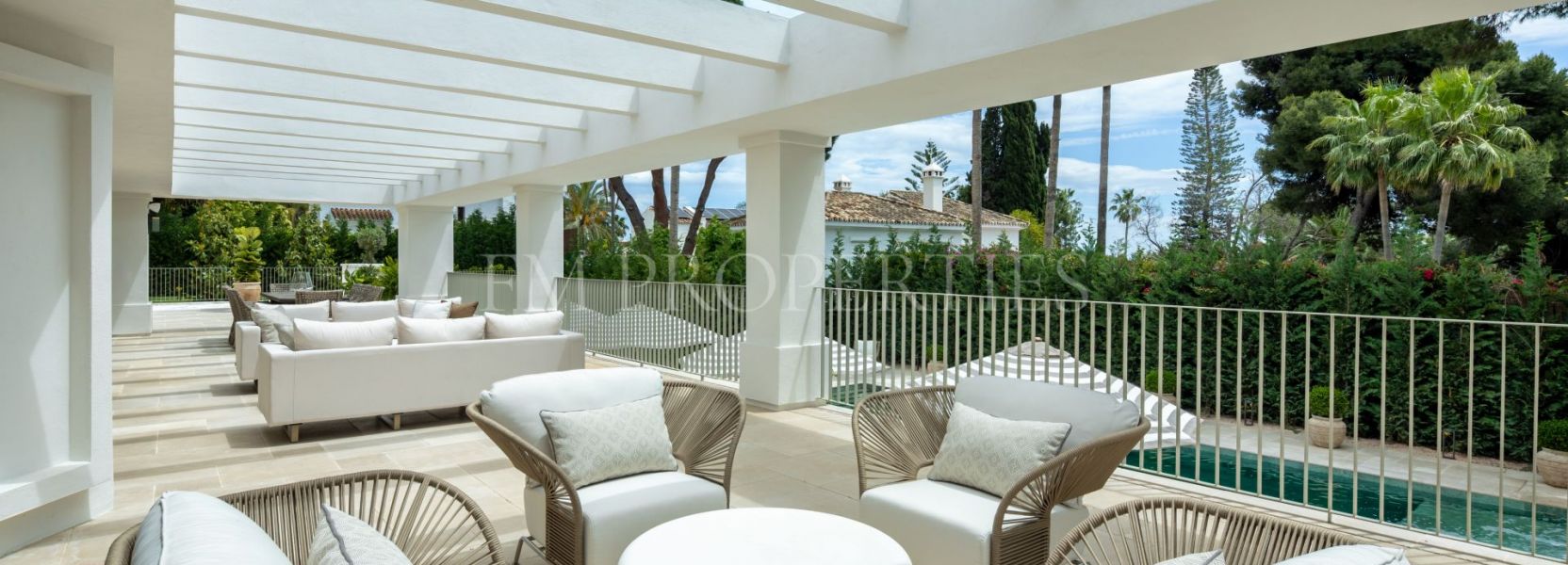 Villa  in Rocio de Nagüeles, Marbella Golden Mile, Marbella