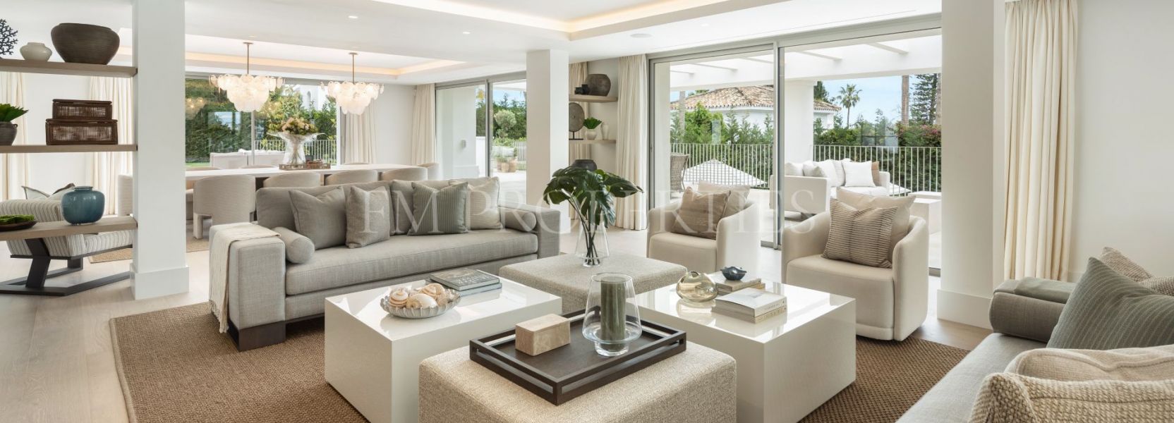 Villa  in Rocio de Nagüeles, Marbella Golden Mile, Marbella