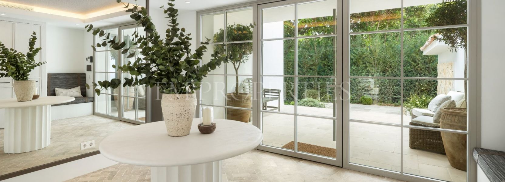 Villa  in Rocio de Nagüeles, Marbella Golden Mile, Marbella
