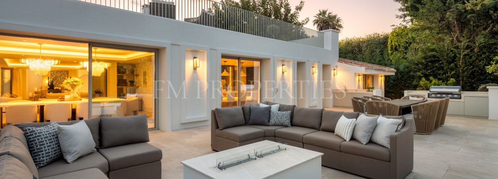 Villa  in Rocio de Nagüeles, Marbella Golden Mile, Marbella