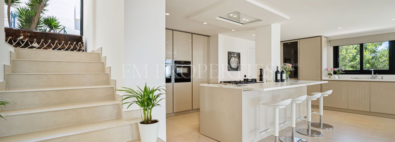 Villa  in Las Lomas de Nueva Andalucia, Nueva Andalucia, Marbella