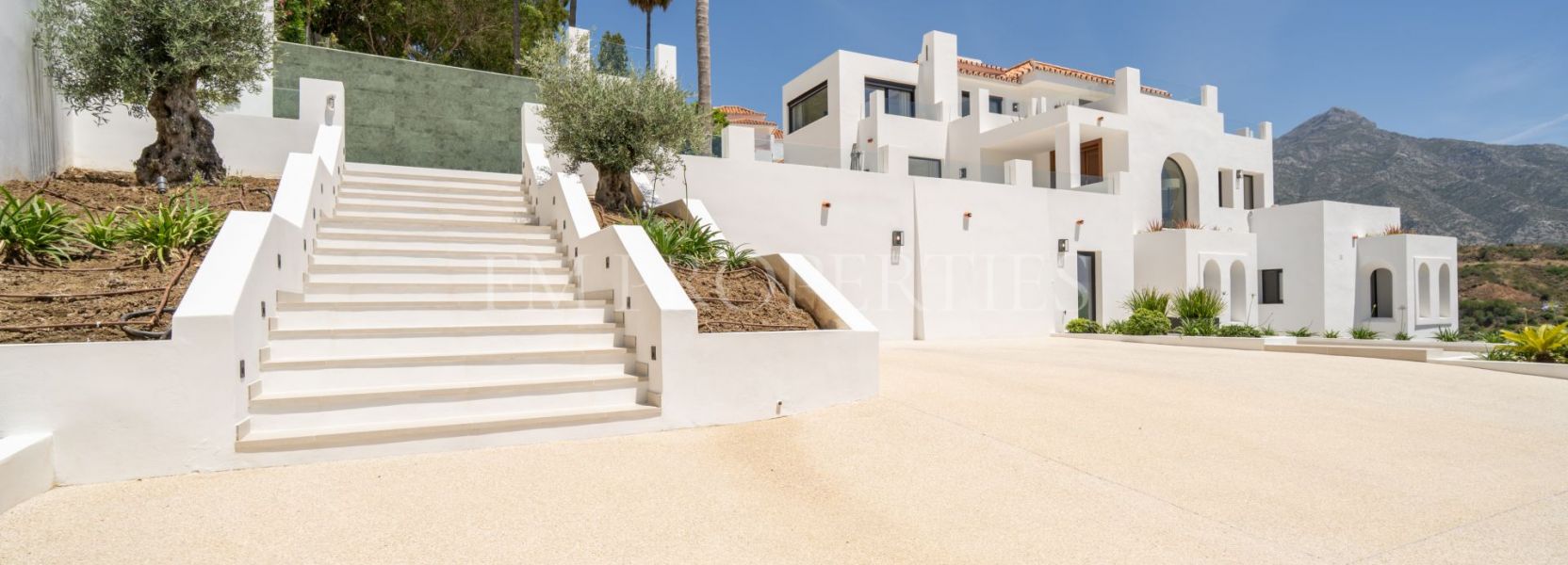 Villa  in Las Lomas de Nueva Andalucia, Nueva Andalucia, Marbella