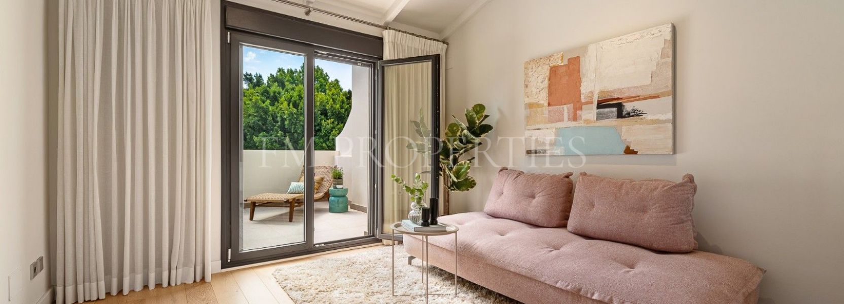 Geschakeld huis  in Marbellamar, Marbella Golden Mile, Marbella