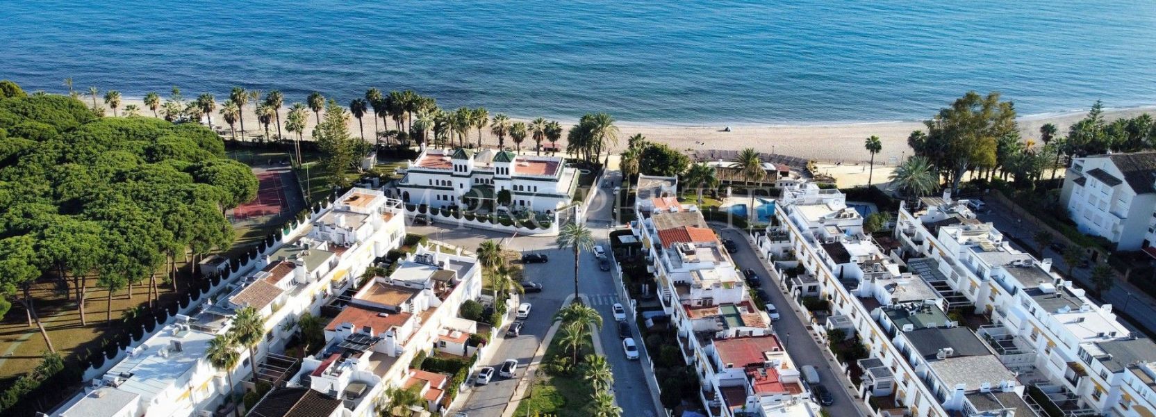 Geschakeld huis  in Marbellamar, Marbella Golden Mile, Marbella