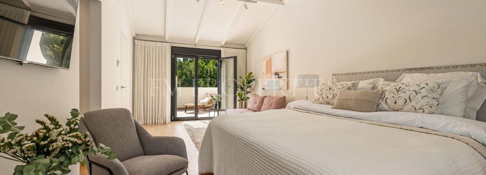 Geschakeld huis  in Marbellamar, Marbella Golden Mile, Marbella