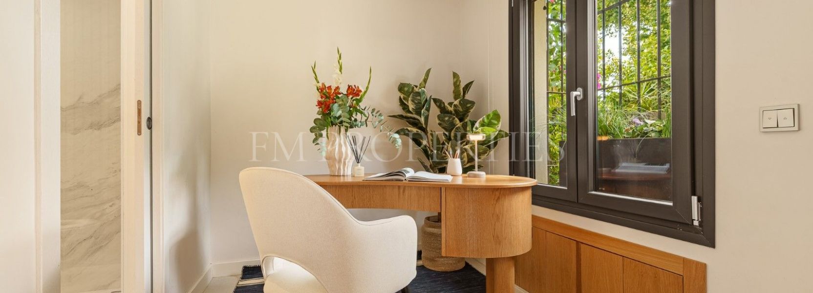 Geschakeld huis  in Marbellamar, Marbella Golden Mile, Marbella