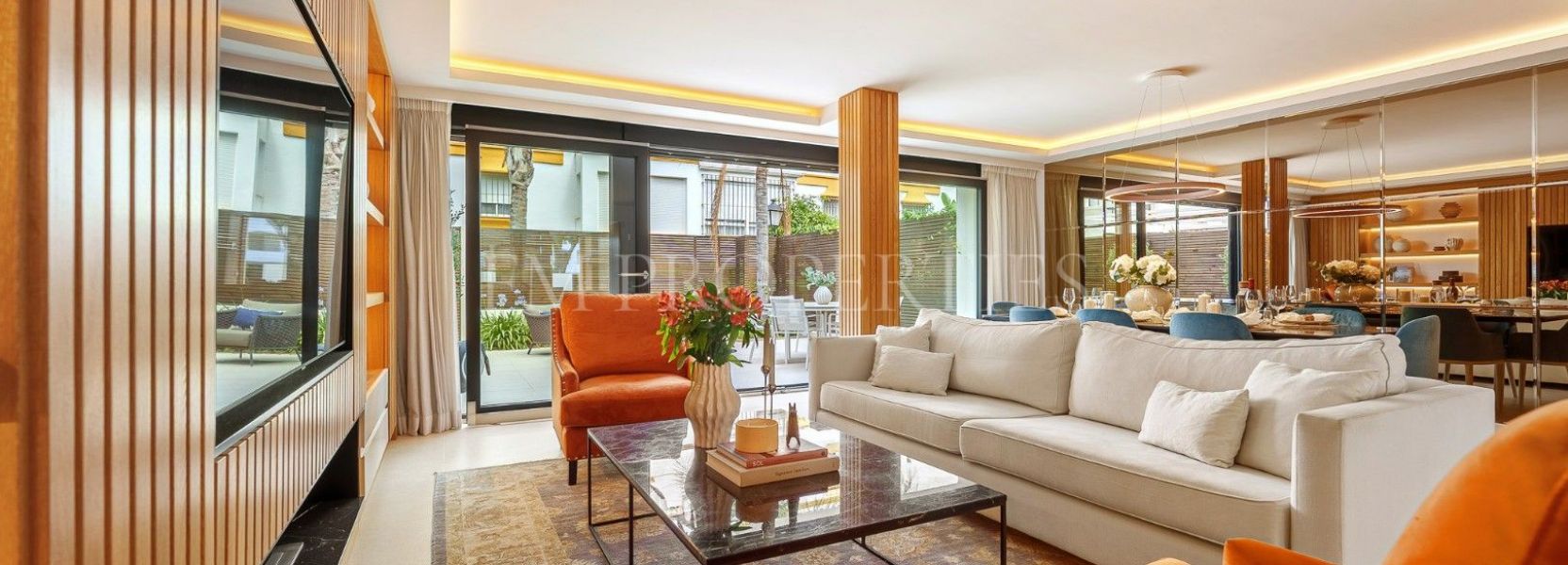 Geschakeld huis  in Marbellamar, Marbella Golden Mile, Marbella