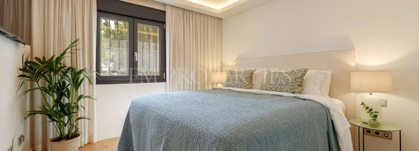 Geschakeld huis  in Marbellamar, Marbella Golden Mile, Marbella