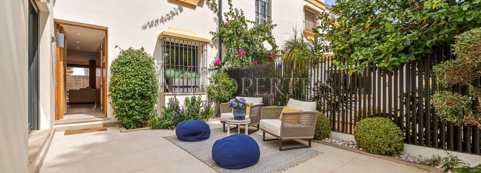 Geschakeld huis  in Marbellamar, Marbella Golden Mile, Marbella