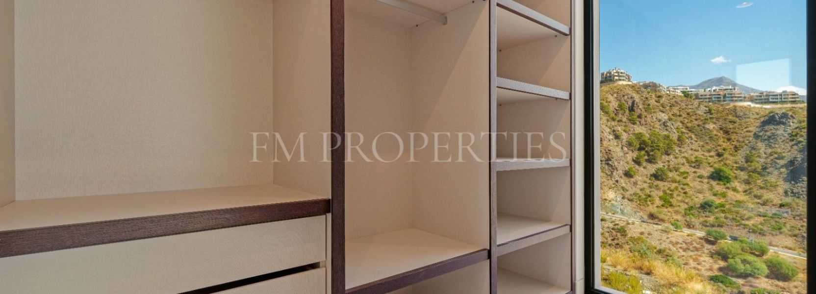 Villa in Lomas de La Quinta, Benahavis