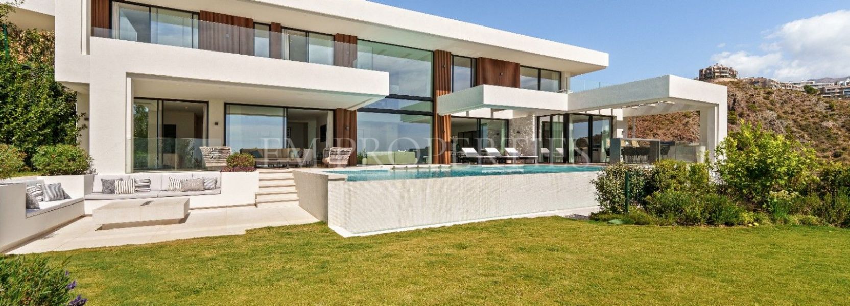 Villa in Lomas de La Quinta, Benahavis