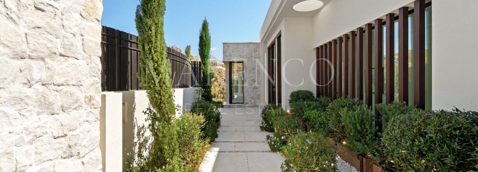 Villa in Lomas de La Quinta, Benahavis