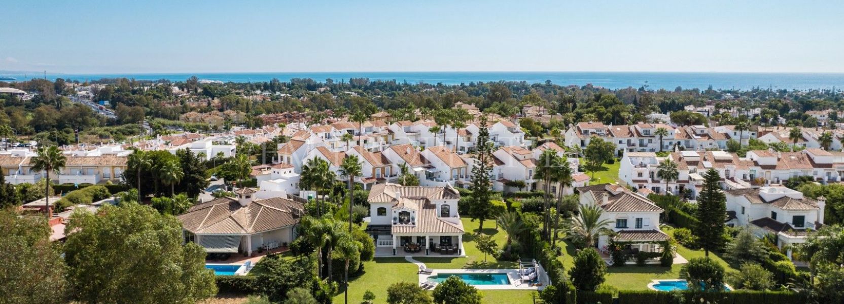 Villa  in Monte Biarritz, Estepona East, Estepona