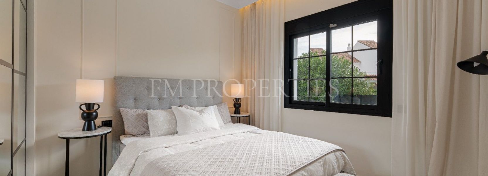 Villa  in Monte Biarritz, Estepona East, Estepona