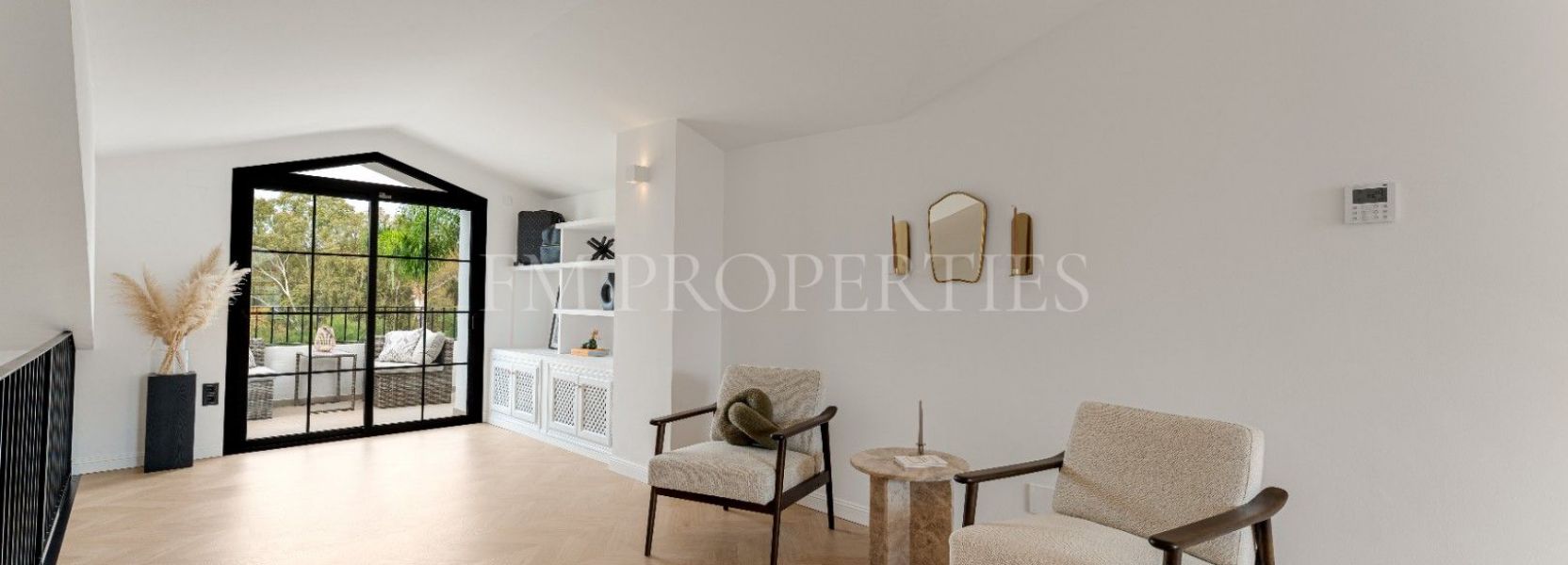 Villa  in Monte Biarritz, Estepona East, Estepona