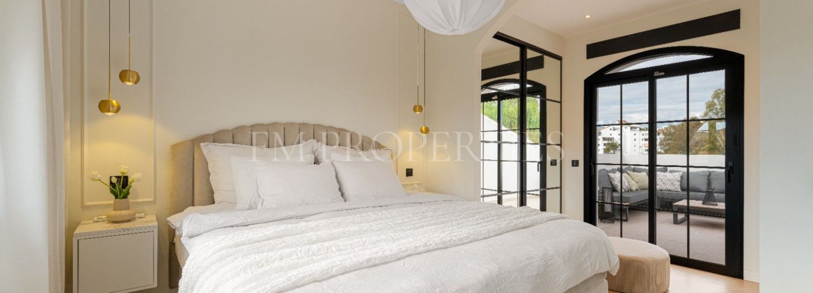 Villa  in Monte Biarritz, Estepona East, Estepona