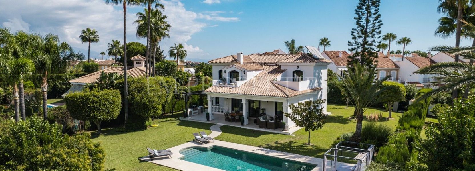 Villa  in Monte Biarritz, Estepona East, Estepona