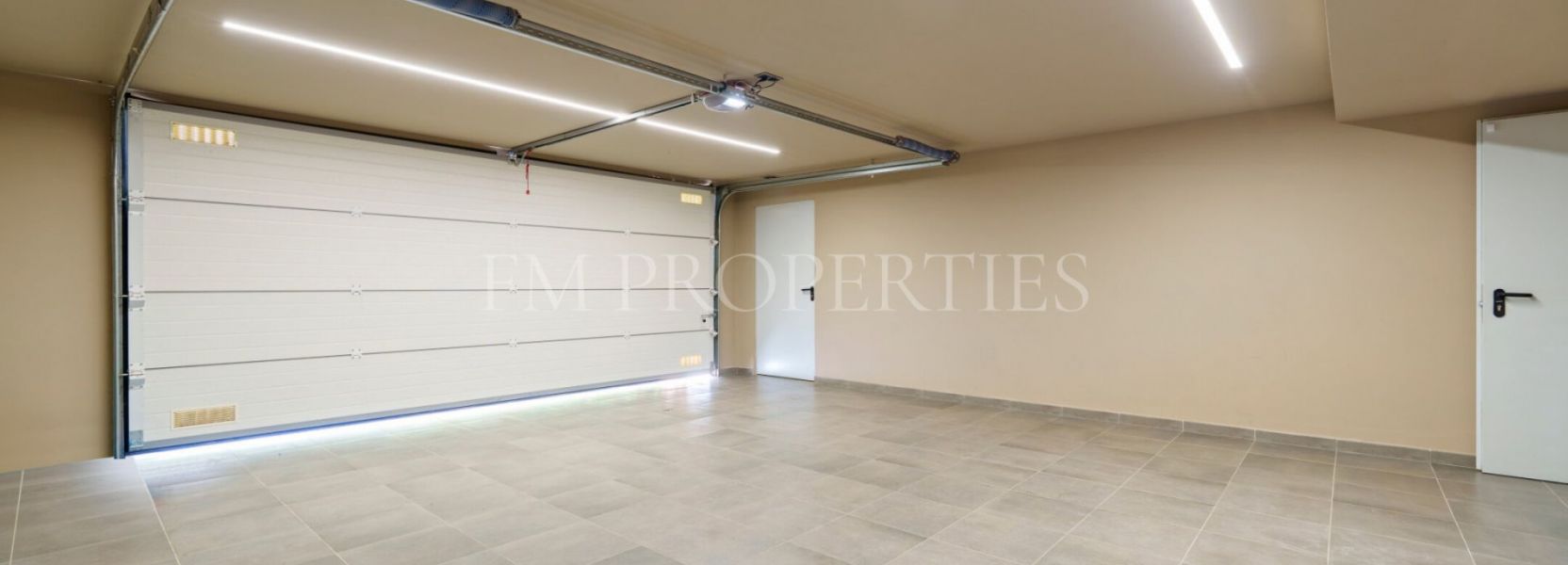 Villa  in Haza del Conde, Nueva Andalucia, Marbella