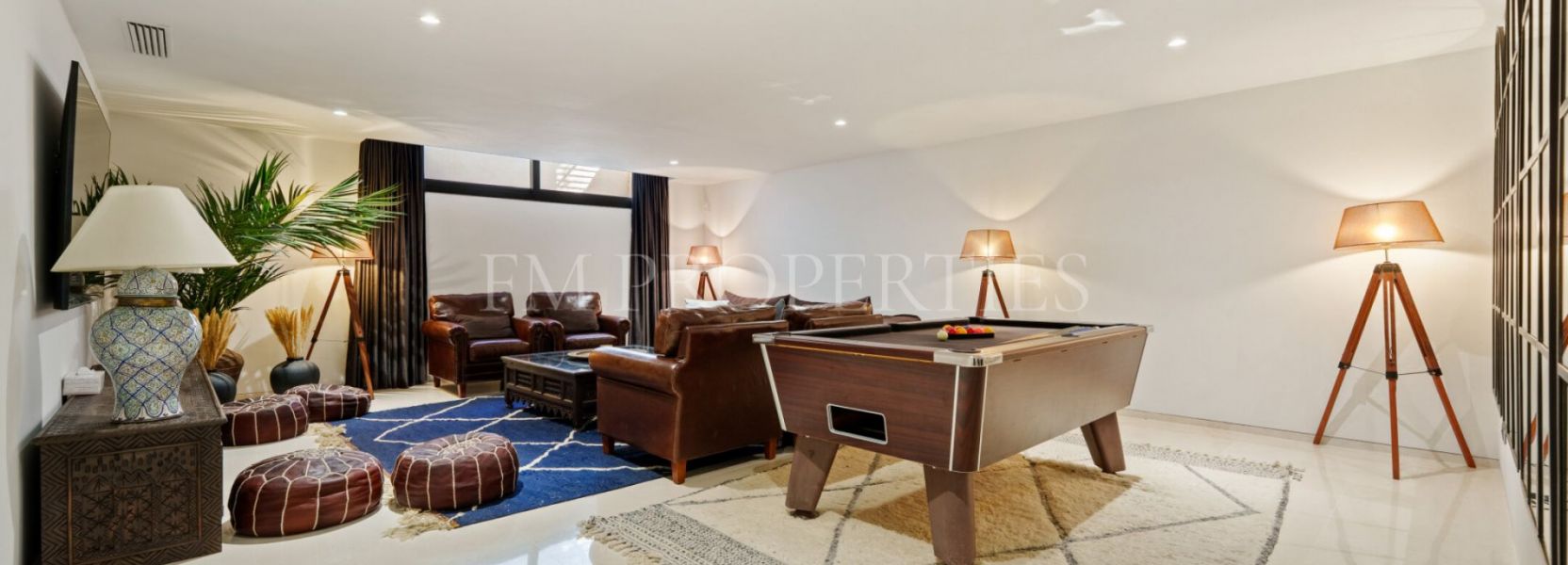 Villa  in Haza del Conde, Nueva Andalucia, Marbella