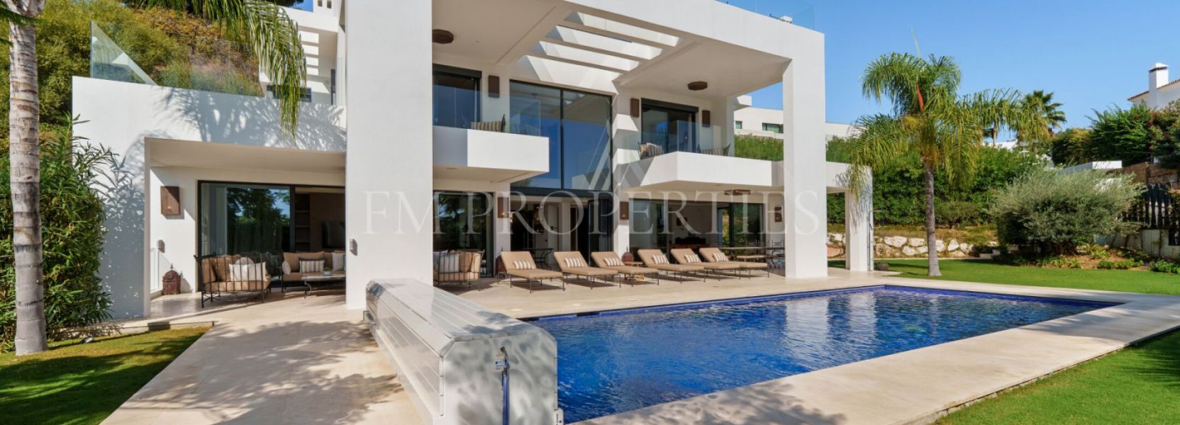 Villa  in Haza del Conde, Nueva Andalucia, Marbella