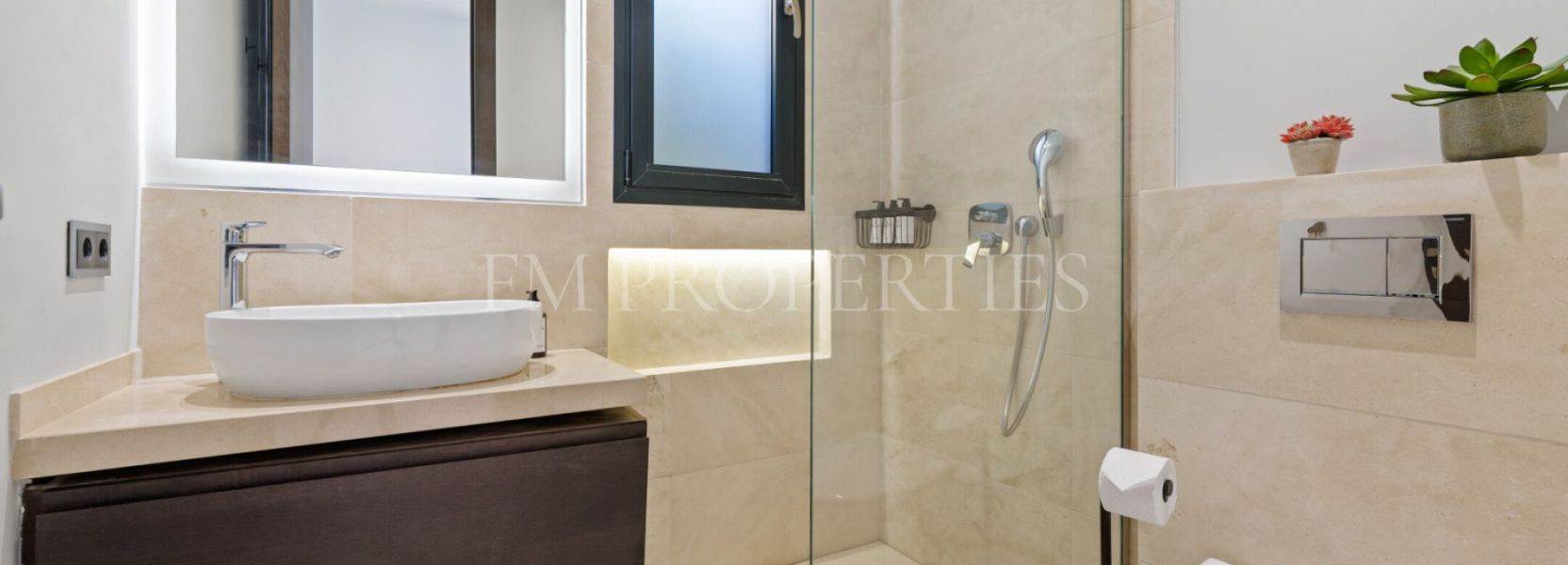 Villa  in Haza del Conde, Nueva Andalucia, Marbella