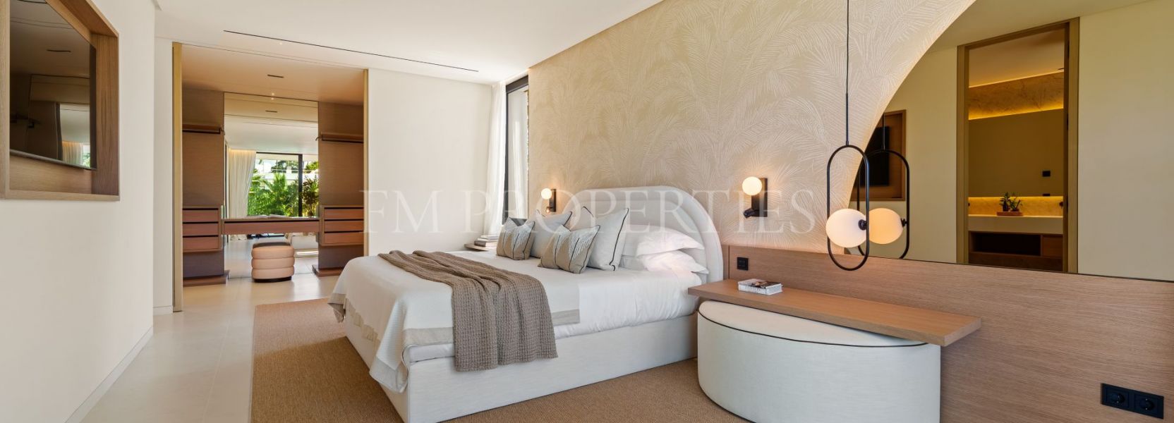 Villa  in Marbella Goldene Meile, Marbella