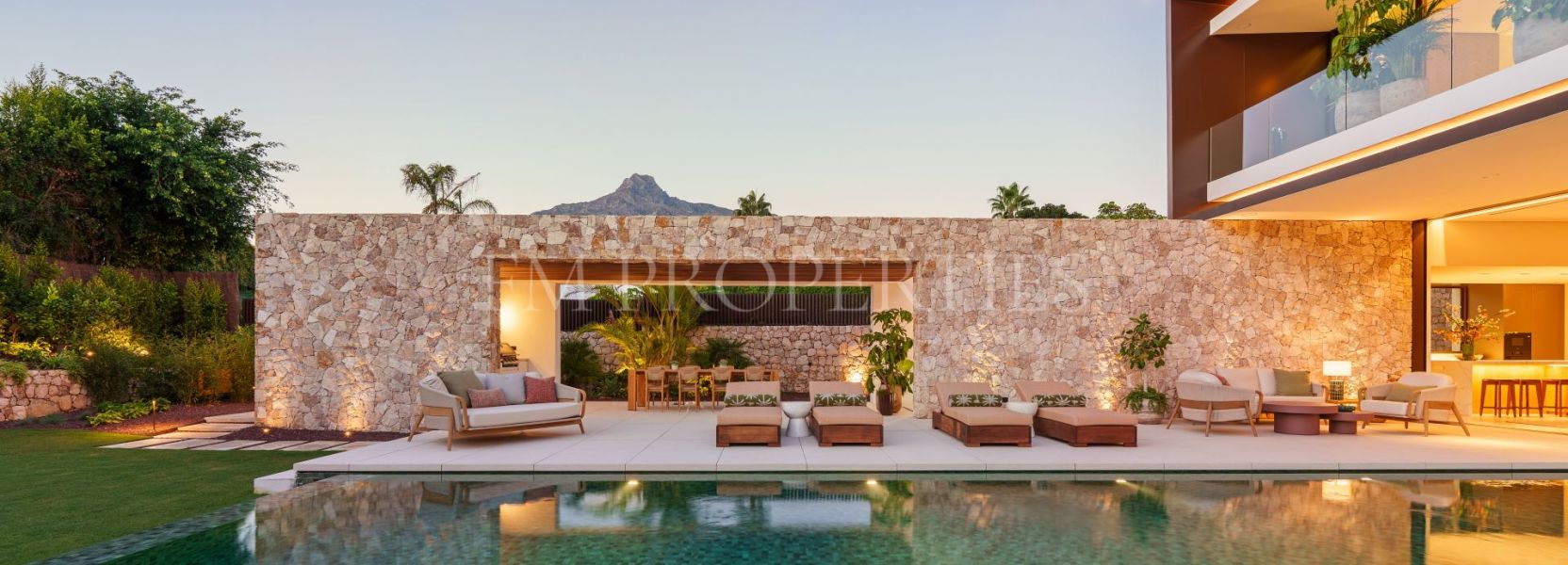 Villa  in Marbella Goldene Meile, Marbella