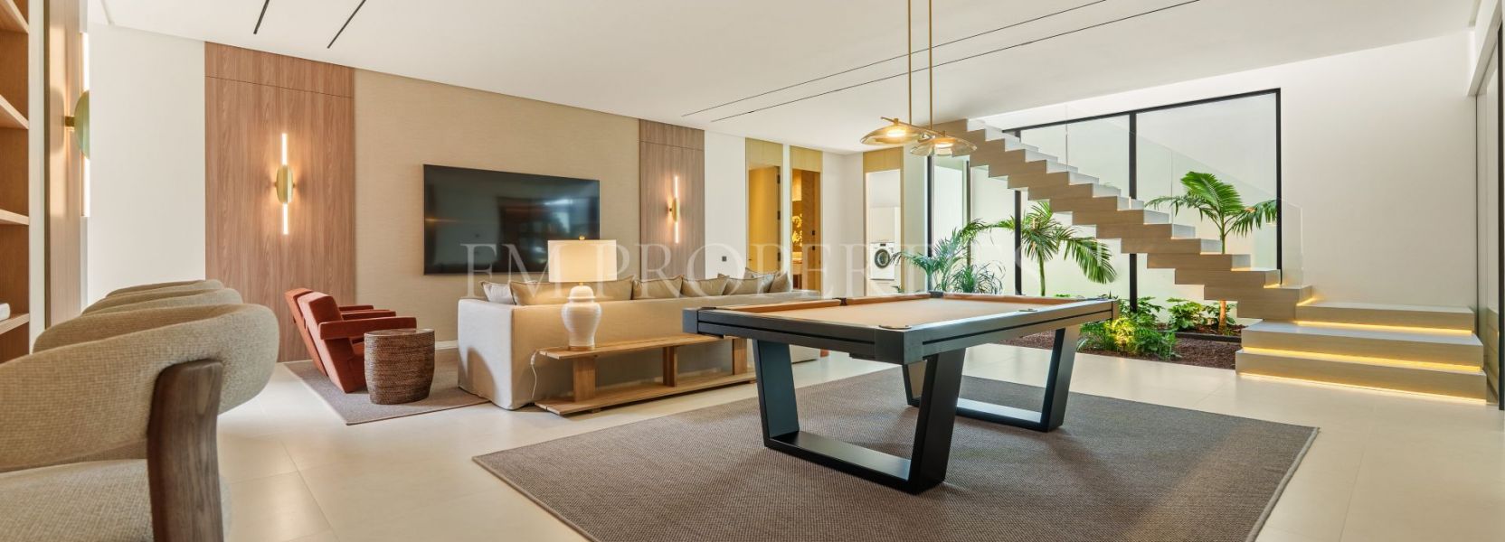 Villa  in Marbella Goldene Meile, Marbella