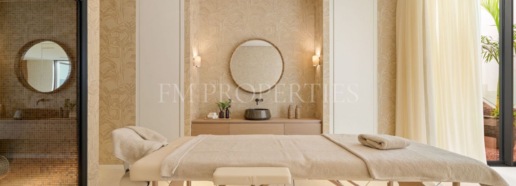 Villa  in Marbella Goldene Meile, Marbella